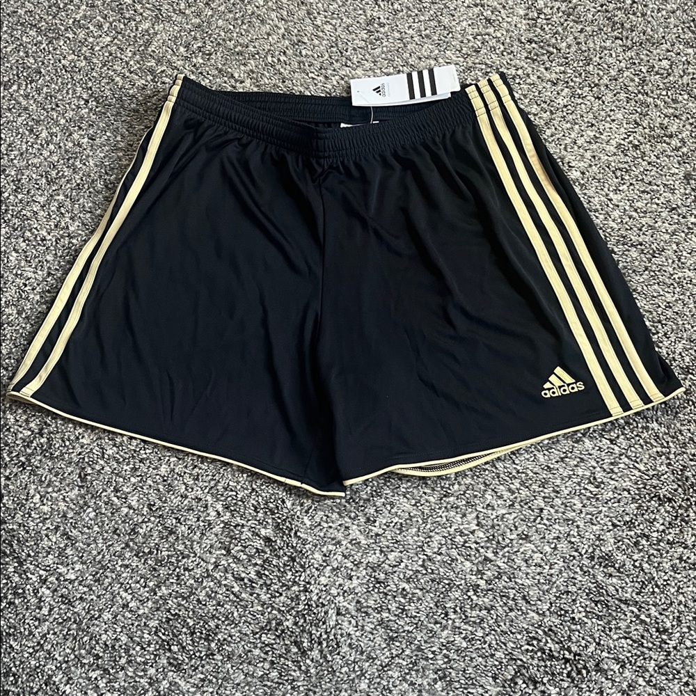 NWT Adidas Aeroready Performance Shorts size L
